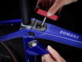Bicykel Trek Domane SL 6 Gen 4 modrý