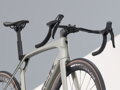 Bicykel Trek Madone SL 7 Gen 8 2025 strieborný