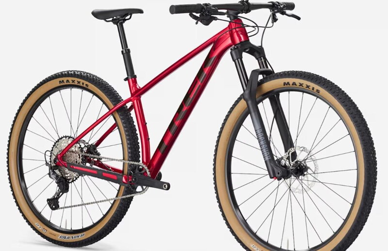 Bicykel Trek Procaliber 8 2026 červený