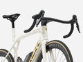 Madone SLR 7 AXS - Era White/Supernova Marble