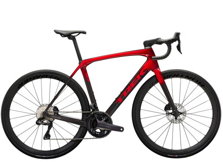 Domane SLR 7 Gen 4 - Metallic Red Smoke to Red Carbon Smoke