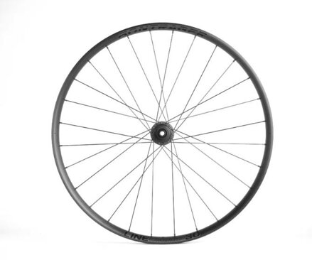 Koleso Bontrager Line Comp 30 TLR Boost 29 110 čierne