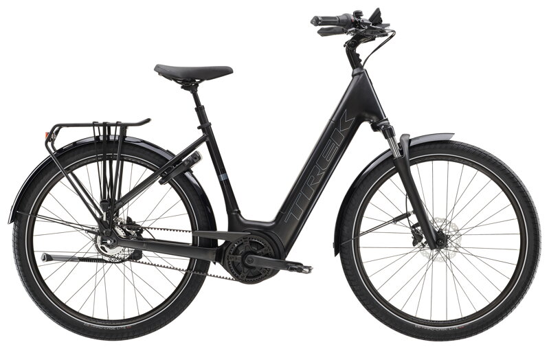 District+ 4 Lowstep - Trek Black Satin District+ 4 Lowstep - Trek Black Satin