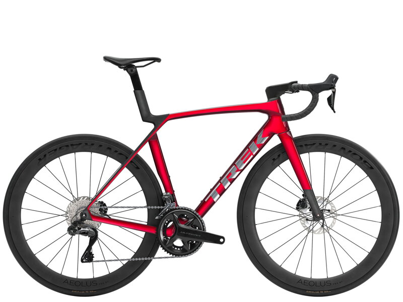 Madone SL 7 Gen 8 - Gloss Fury Red/Matte Deep Smoke Madone SL 7 Gen 8 - Gloss Fury Red/Matte Deep Smoke